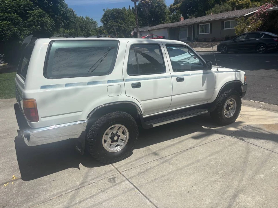 1992 Toyota 4Runner 2nd Gen - Image 7 of 11