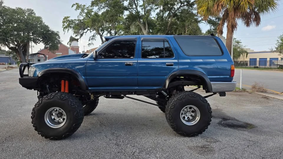1992 Toyota 4Runner 2nd Gen - Image 6 of 20