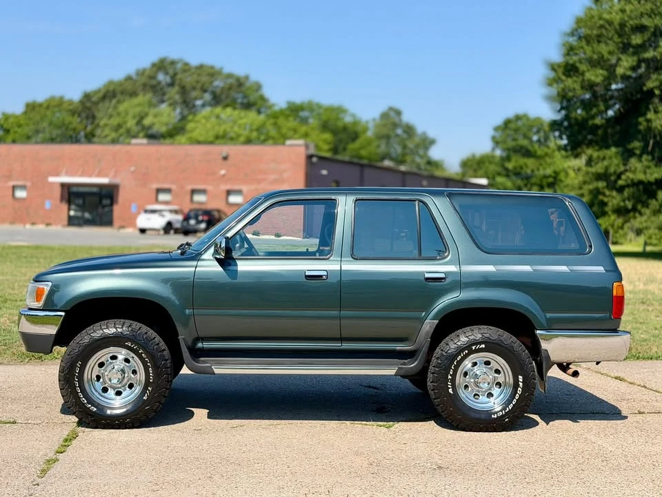 1992 Toyota 4Runner 2nd Gen - Image 2 of 18