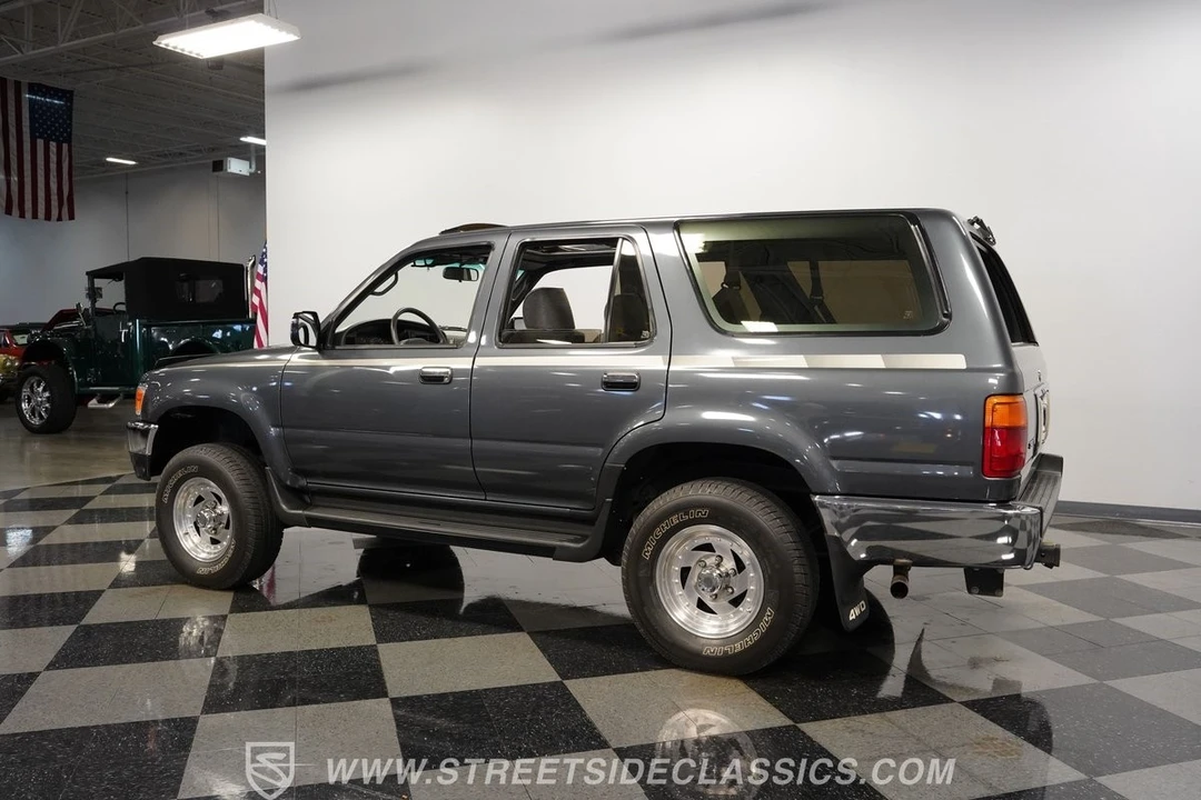 1992 Toyota 4Runner 2nd Gen - Image 9 of 12