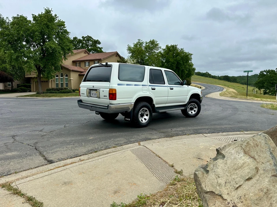1992 Toyota 4Runner 2nd Gen - Image 13 of 31