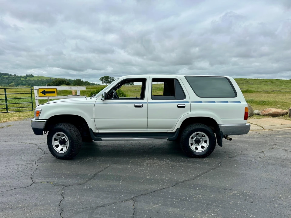 1992 Toyota 4Runner 2nd Gen - Image 10 of 31