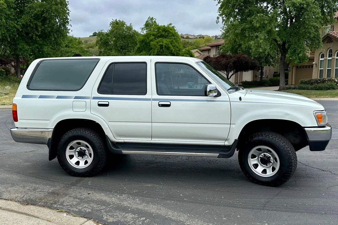 1992 Toyota 4Runner 2nd Gen - Image 3 of 31