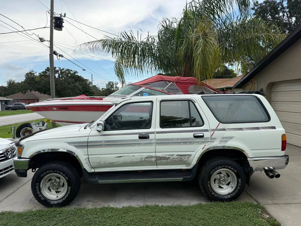 1992 Toyota 4Runner 2nd Gen - Image 3 of 20