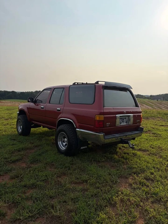 1992 Toyota 4Runner 2nd Gen - Image 8 of 13