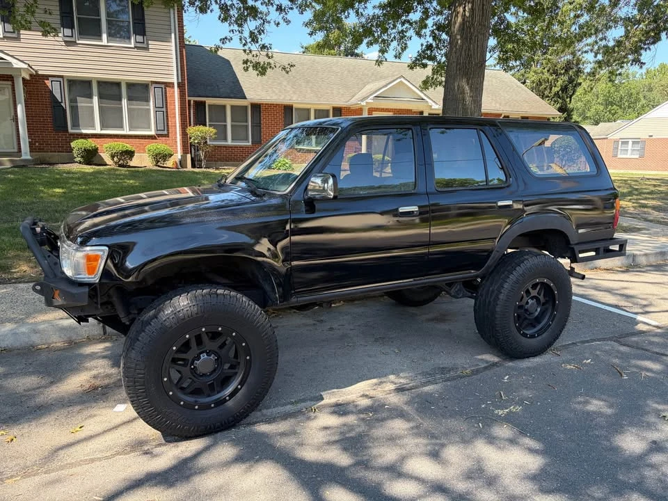 1992 Toyota 4Runner 2nd Gen - Image 2 of 12