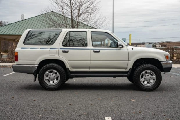 1992 Toyota 4Runner 2nd Gen - Image 3 of 8