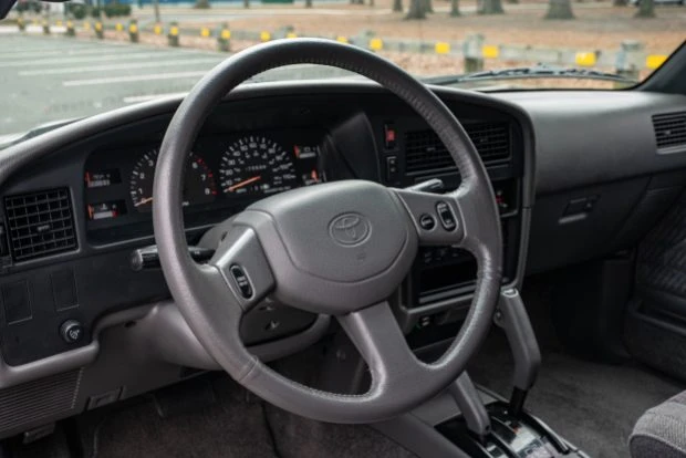 1992 Toyota 4Runner 2nd Gen - Image 5 of 8