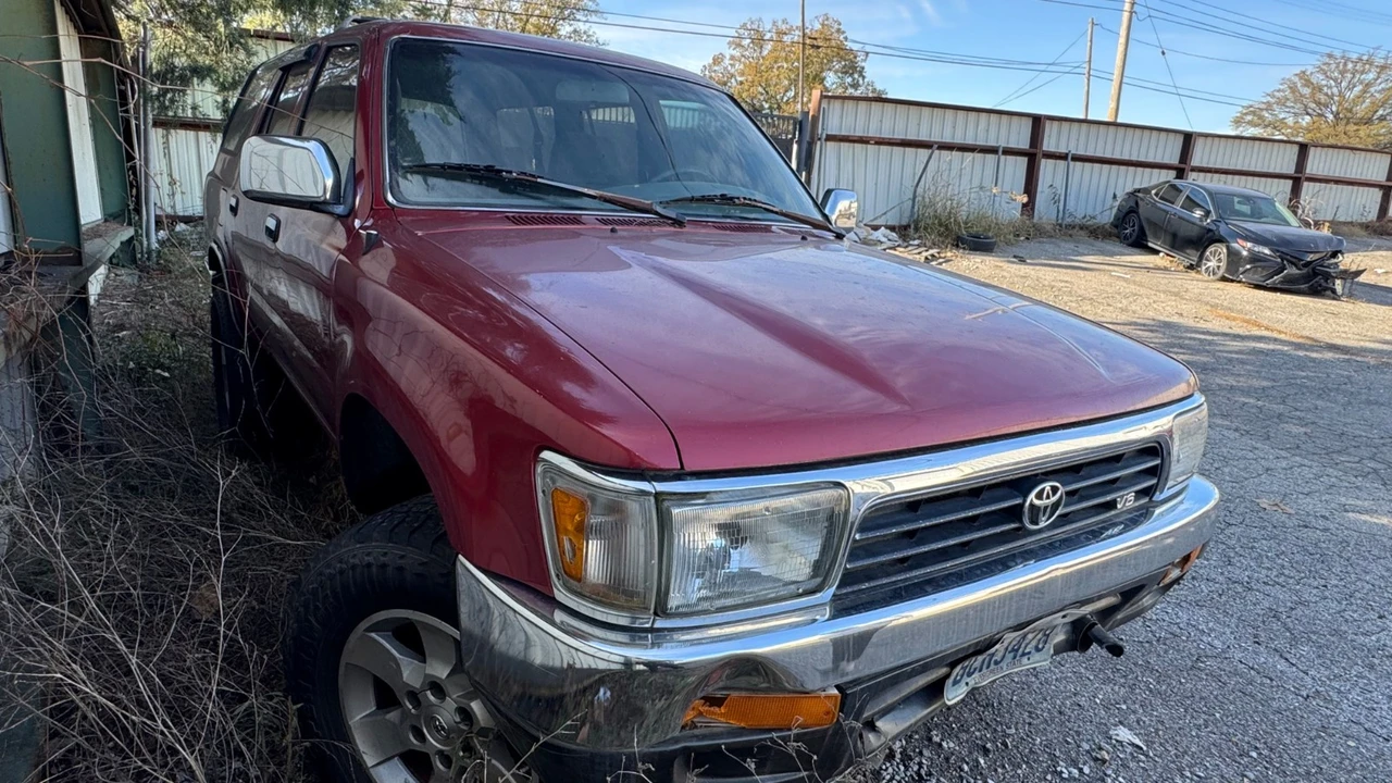 1992 Toyota 4Runner 2nd Gen - Image 3 of 16