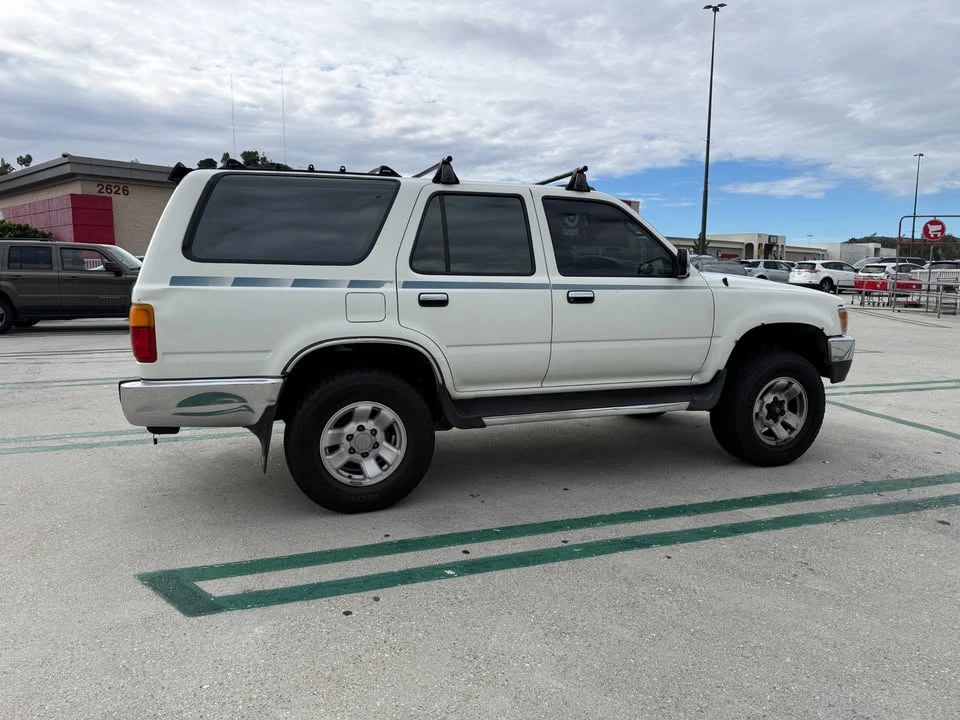 1992 Toyota 4Runner 2nd Gen - Image 9 of 9