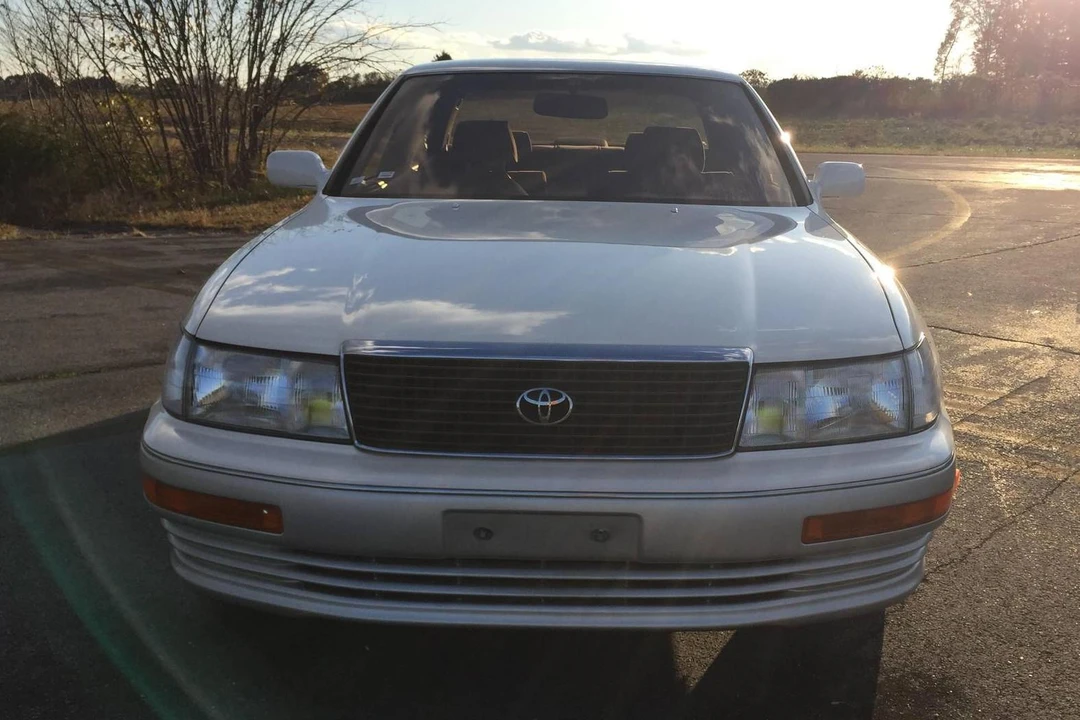1992 Toyota Celsior 1st Gen - Image 4 of 18