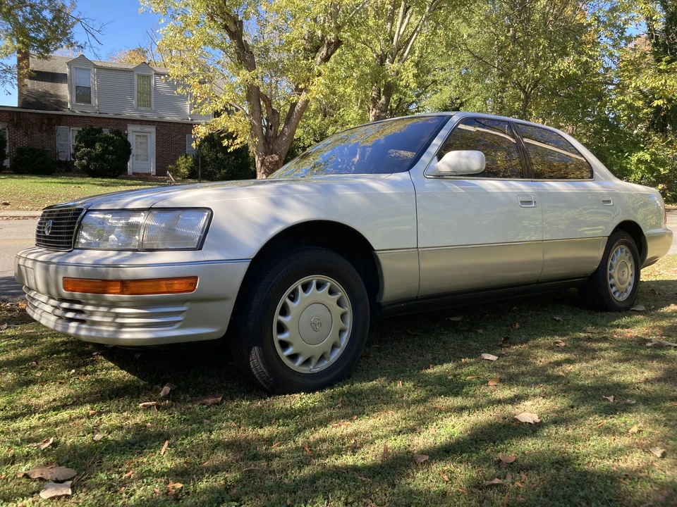 1992 Toyota Celsior 1st Gen - Image 5 of 18