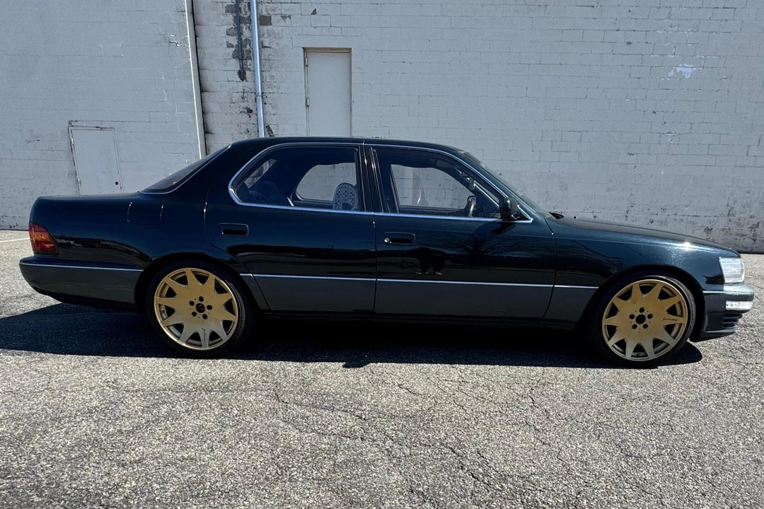 1992 Toyota Celsior 1st Gen - Image 3 of 31