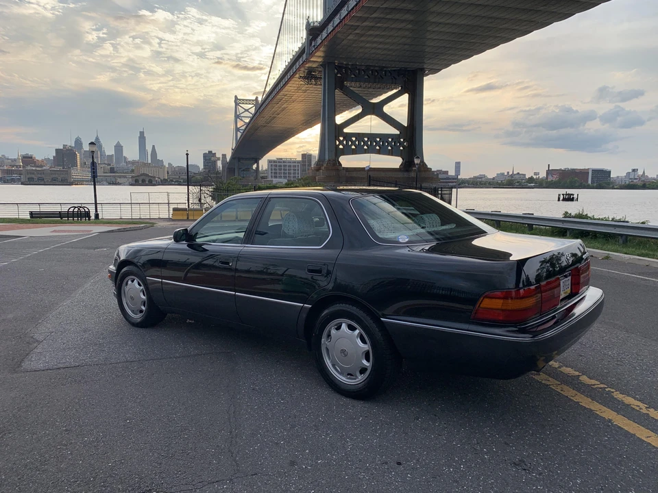 1992 Toyota Celsior 1st Gen - Image 9 of 31