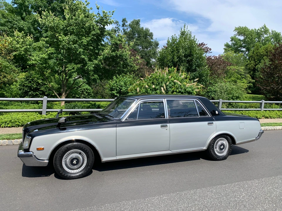1992 Toyota Century 1st Gen - Image 8 of 31