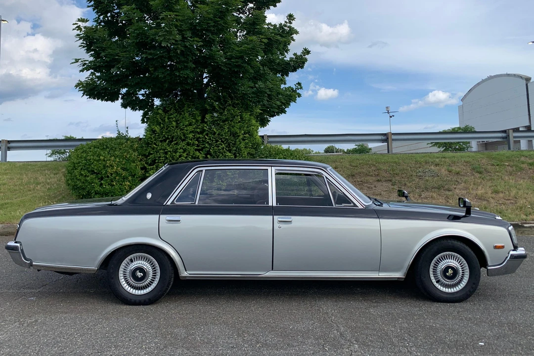 1992 Toyota Century 1st Gen - Image 3 of 31