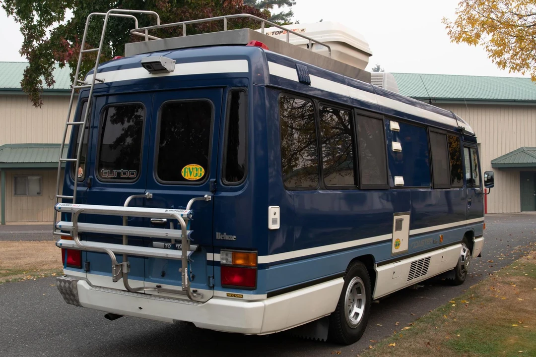 1992 Toyota Coaster 2nd Gen - Image 4 of 31