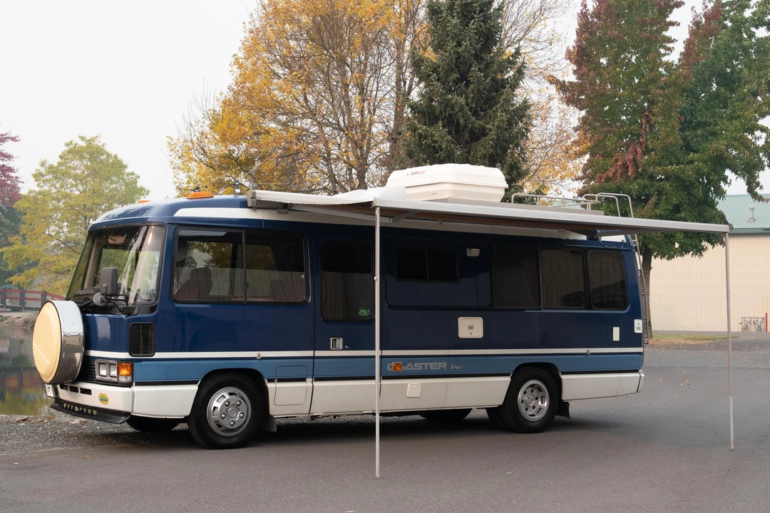 1992 Toyota Coaster 2nd Gen - Image 9 of 31