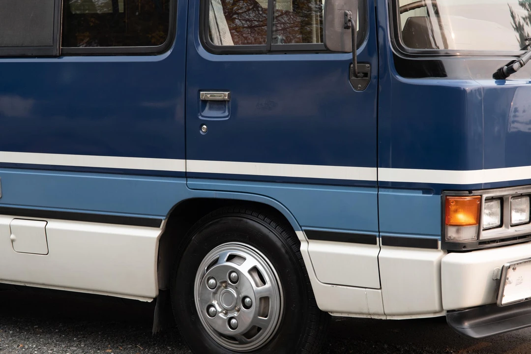 1992 Toyota Coaster 2nd Gen - Image 28 of 31