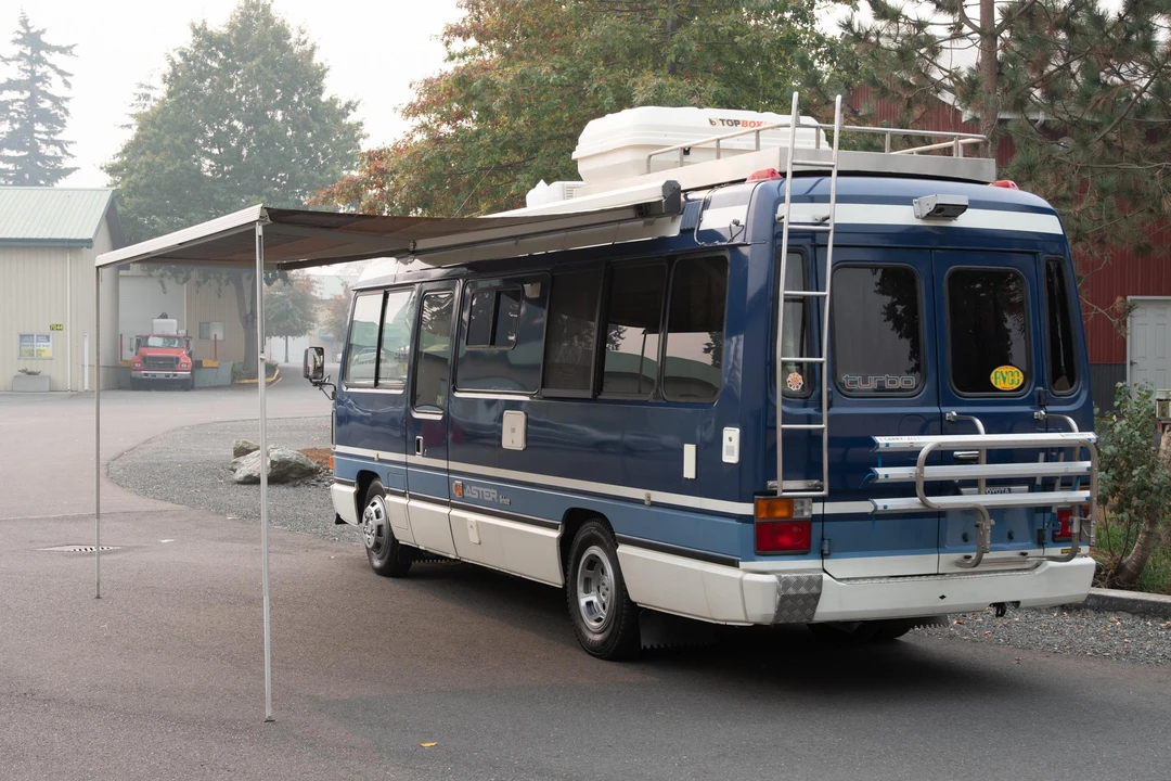 1992 Toyota Coaster 2nd Gen - Image 10 of 31