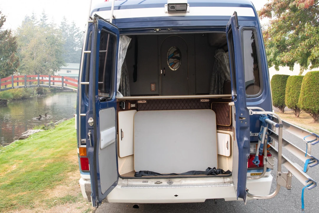 1992 Toyota Coaster 2nd Gen - Image 12 of 31