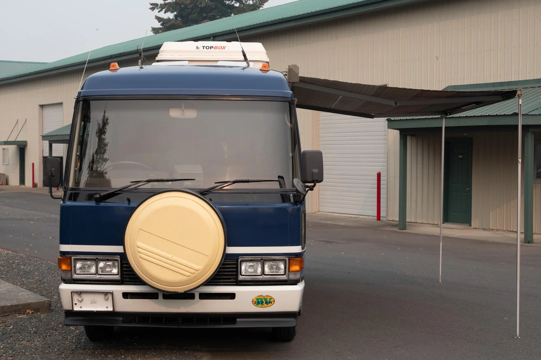 1992 Toyota Coaster 2nd Gen - Image 6 of 31
