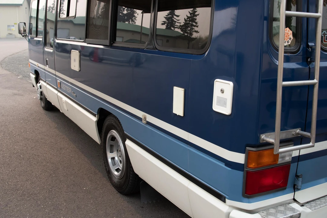 1992 Toyota Coaster 2nd Gen - Image 21 of 31