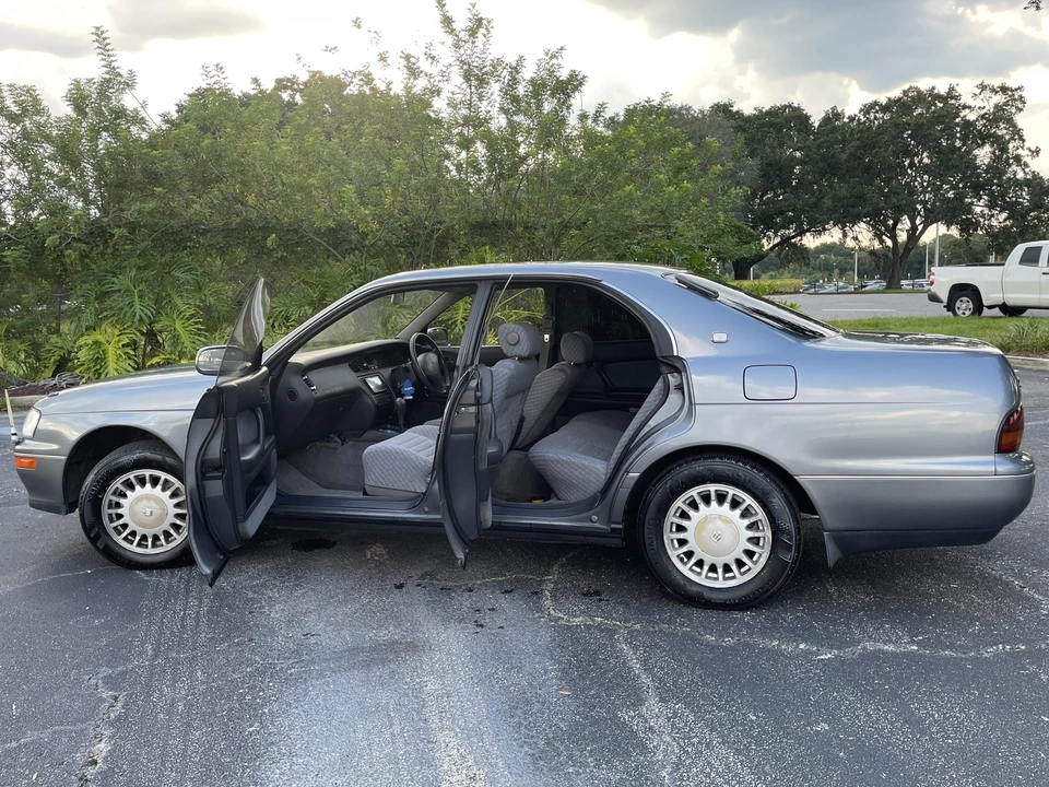 1992 Toyota Crown 9th Gen - Image 9 of 31