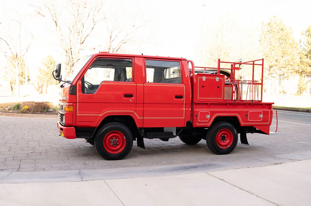 1992 Toyota HiAce 4th Gen - Image 3 of 31