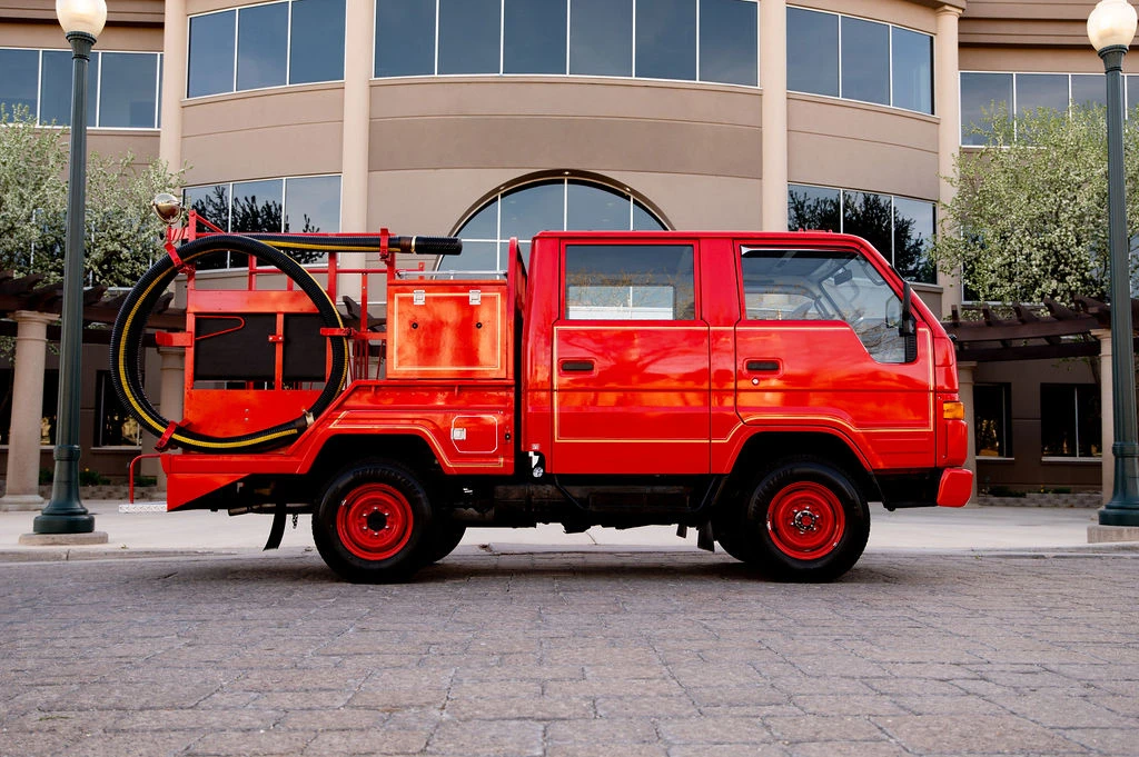 1992 Toyota HiAce 4th Gen - Image 13 of 31