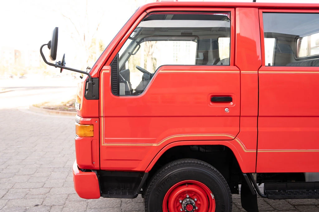 1992 Toyota HiAce 4th Gen - Image 26 of 31