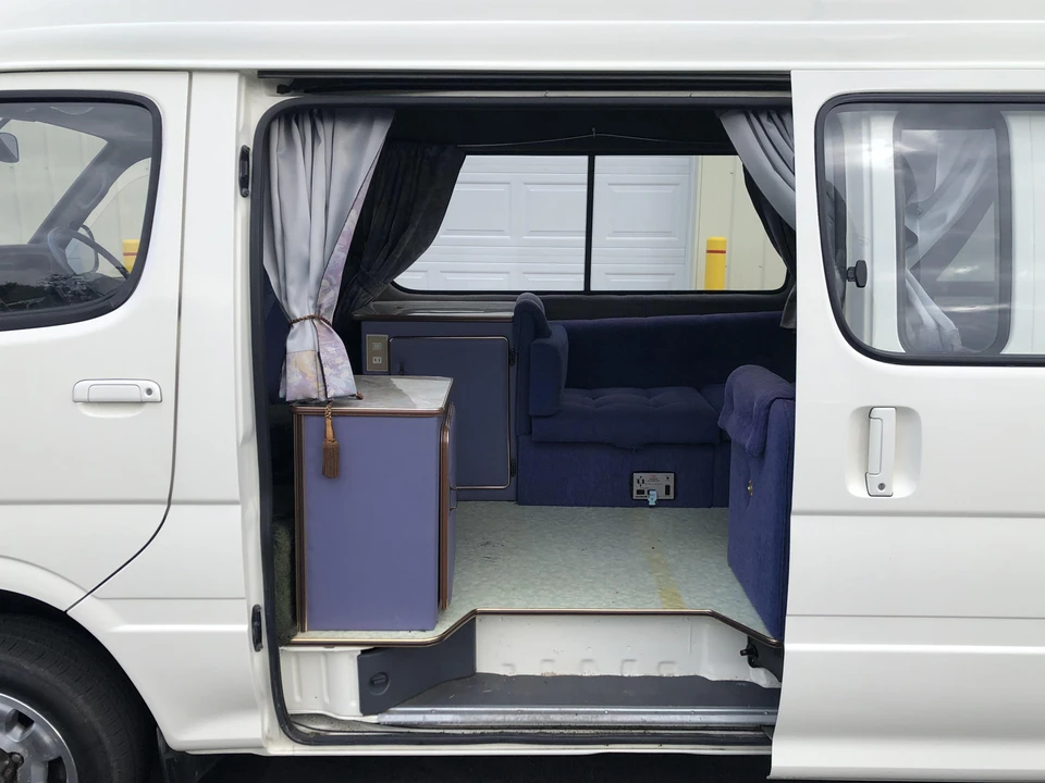 1992 Toyota HiAce 4th Gen - Image 18 of 31