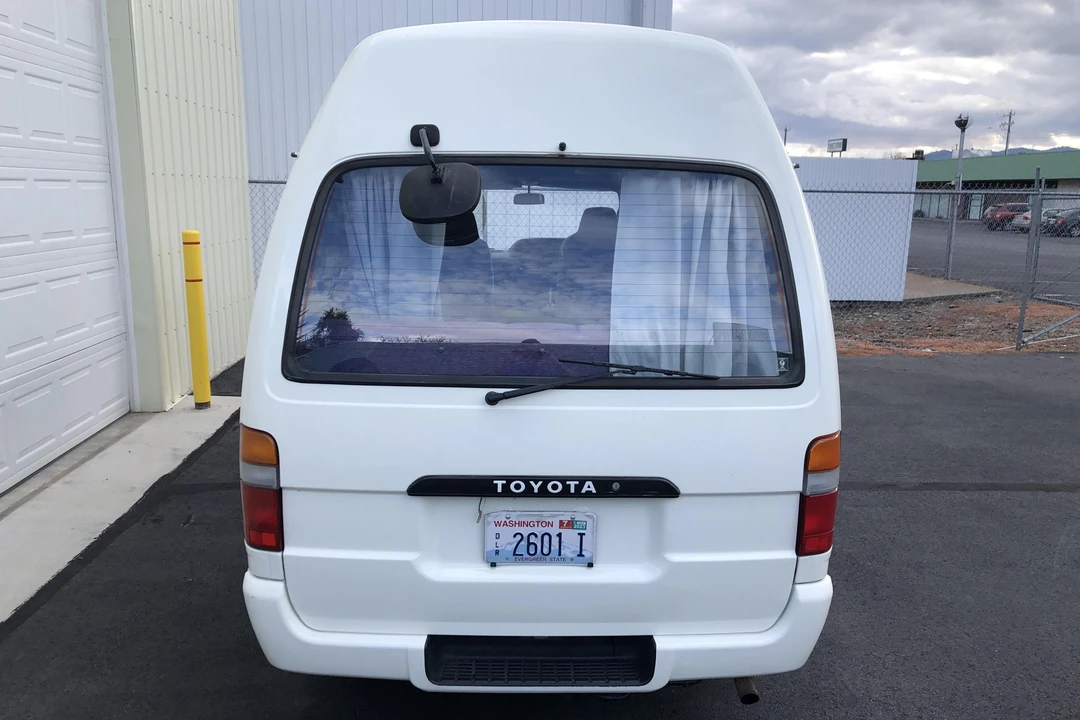 1992 Toyota HiAce 4th Gen - Image 5 of 31