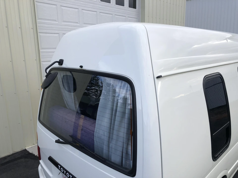 1992 Toyota HiAce 4th Gen - Image 25 of 31