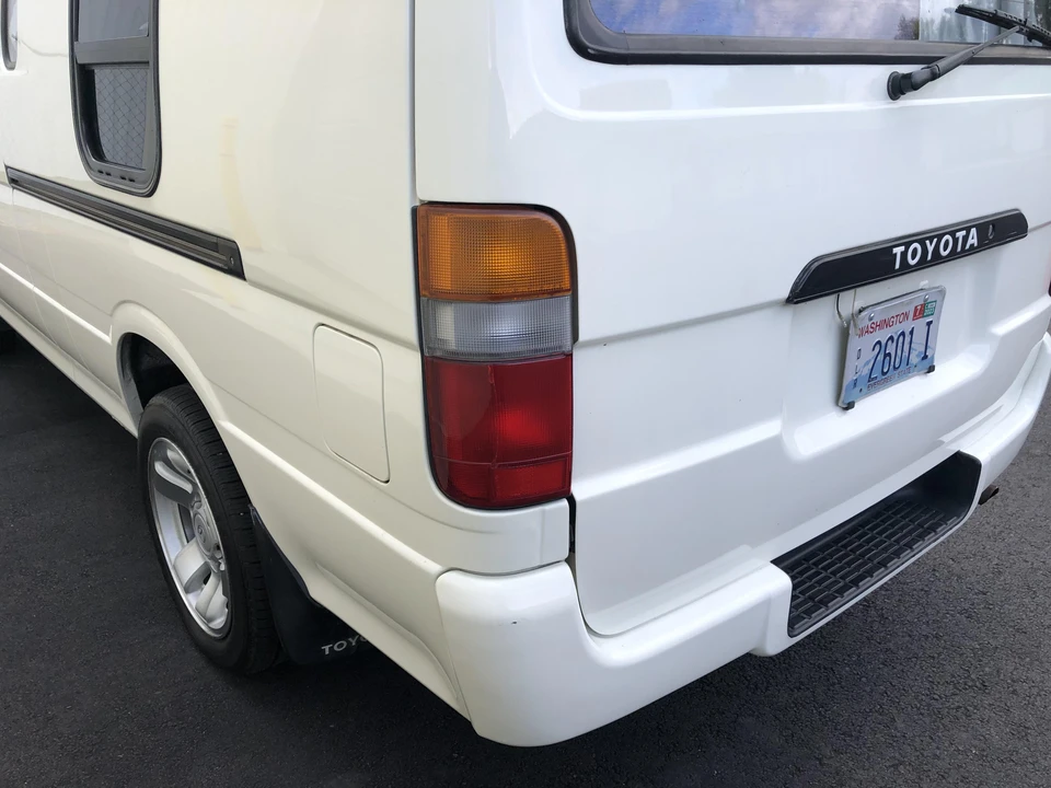 1992 Toyota HiAce 4th Gen - Image 20 of 31