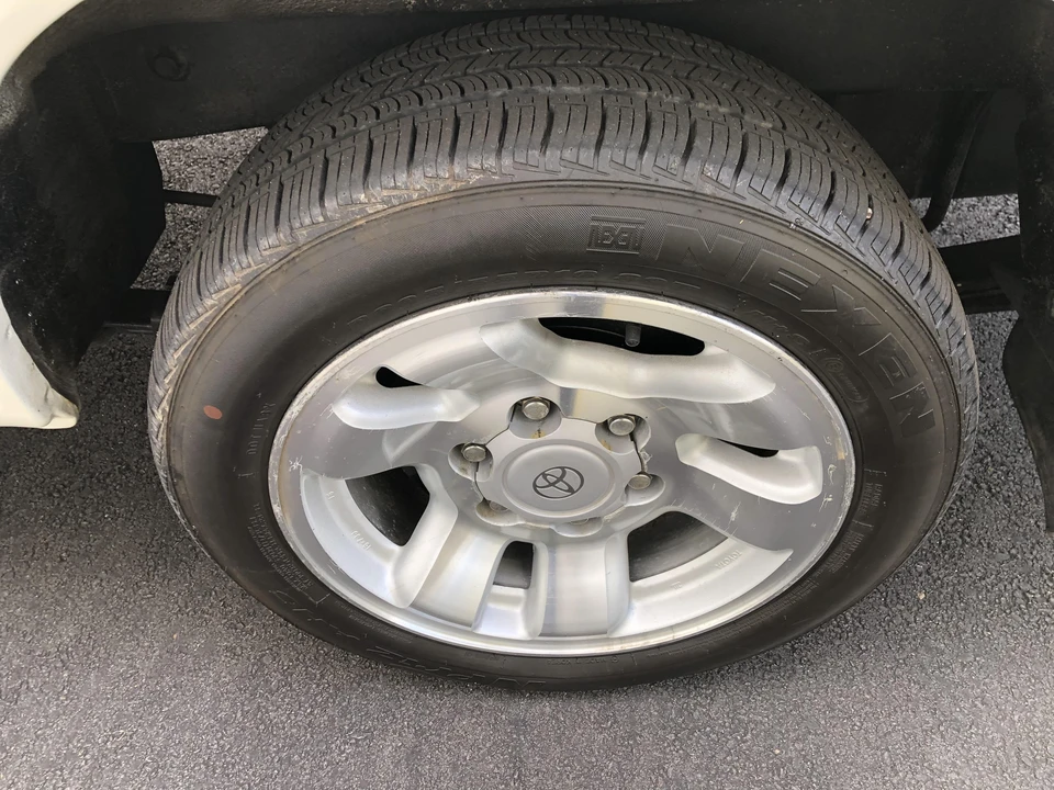 1992 Toyota HiAce 4th Gen - Image 30 of 31