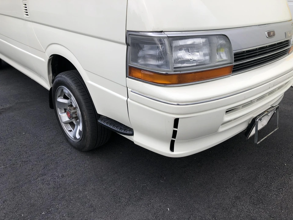 1992 Toyota HiAce 4th Gen - Image 13 of 31