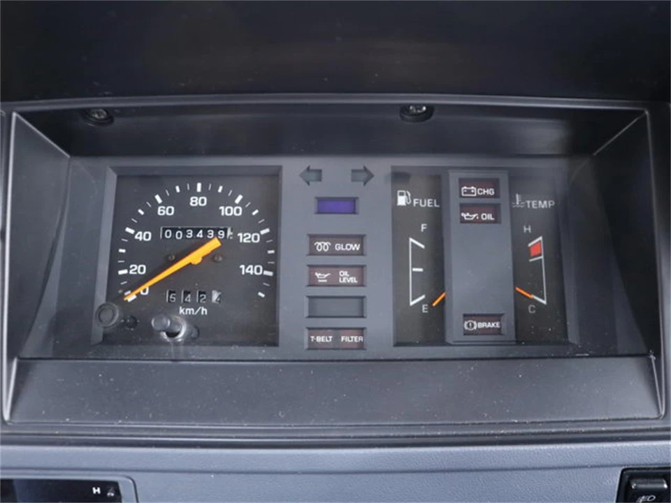 1992 Toyota HiAce 4th Gen - Image 11 of 31