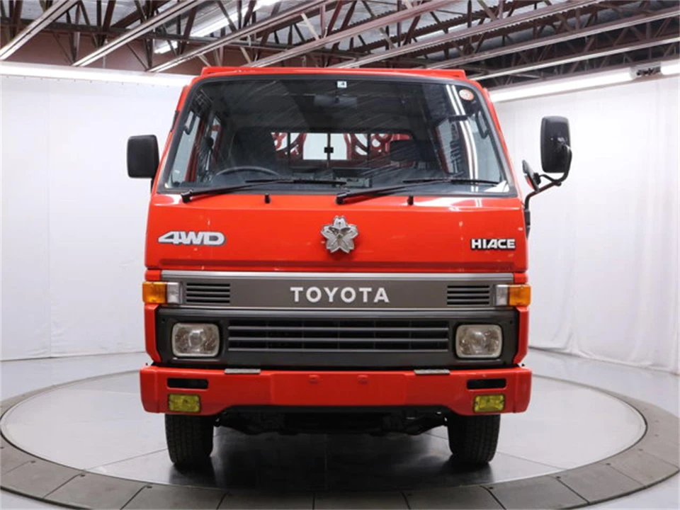 1992 Toyota HiAce 4th Gen - Image 3 of 31
