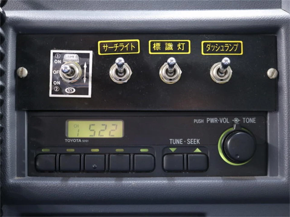 1992 Toyota HiAce 4th Gen - Image 12 of 31