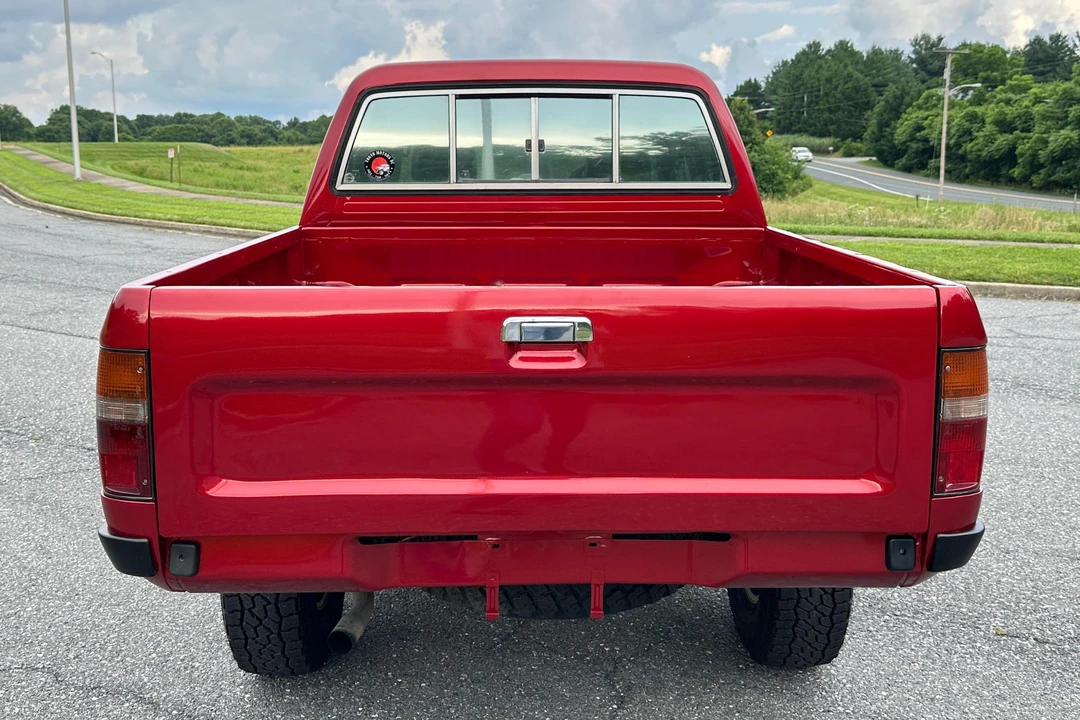 1992 Toyota Hilux 5th Gen - Image 5 of 31