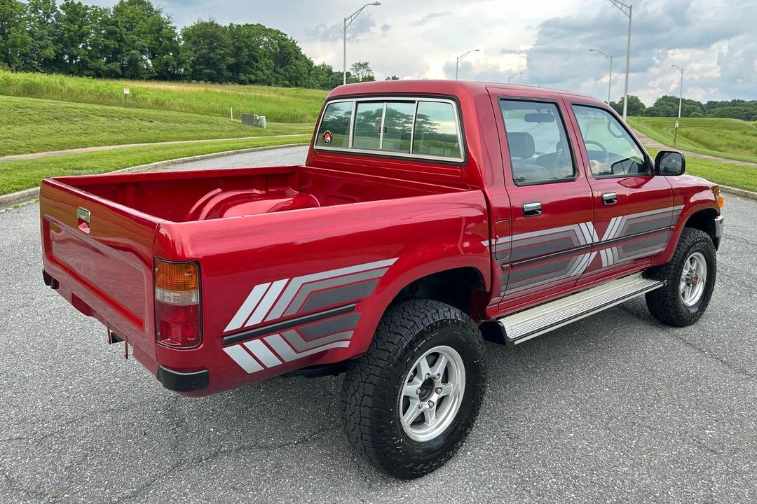 1992 Toyota Hilux 5th Gen - Image 4 of 31
