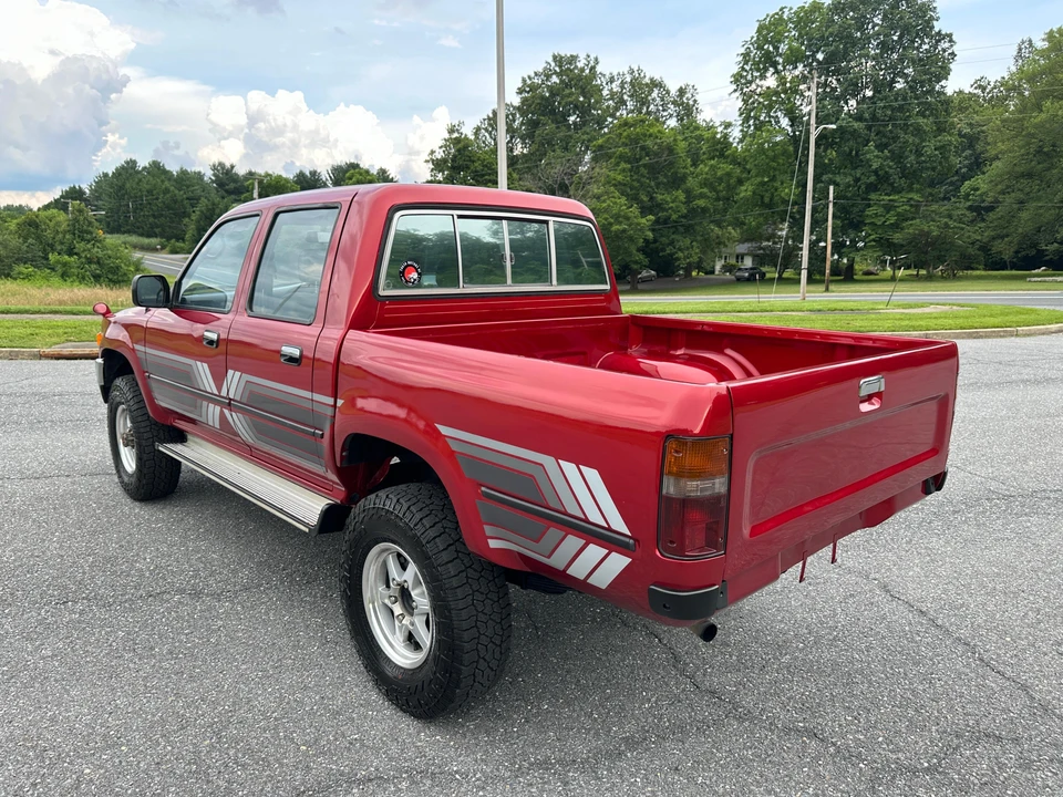 1992 Toyota Hilux 5th Gen - Image 24 of 31