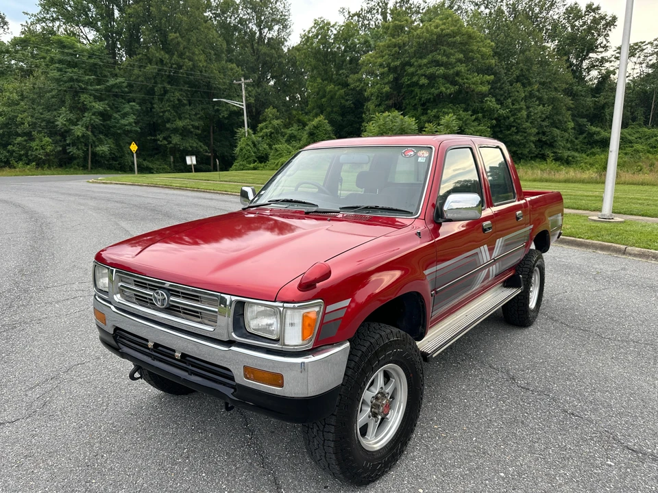 1992 Toyota Hilux 5th Gen - Image 10 of 31