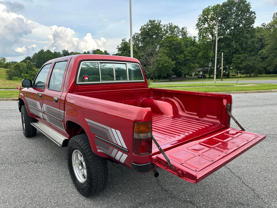 1992 Toyota Hilux 5th Gen - Image 25 of 31
