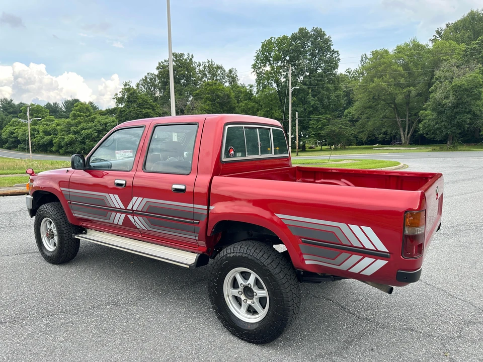 1992 Toyota Hilux 5th Gen - Image 22 of 31