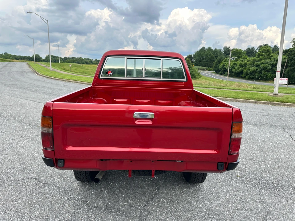 1992 Toyota Hilux 5th Gen - Image 27 of 31