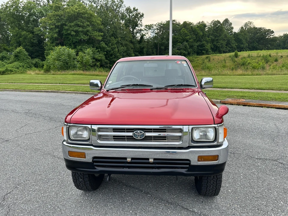 1992 Toyota Hilux 5th Gen - Image 7 of 31