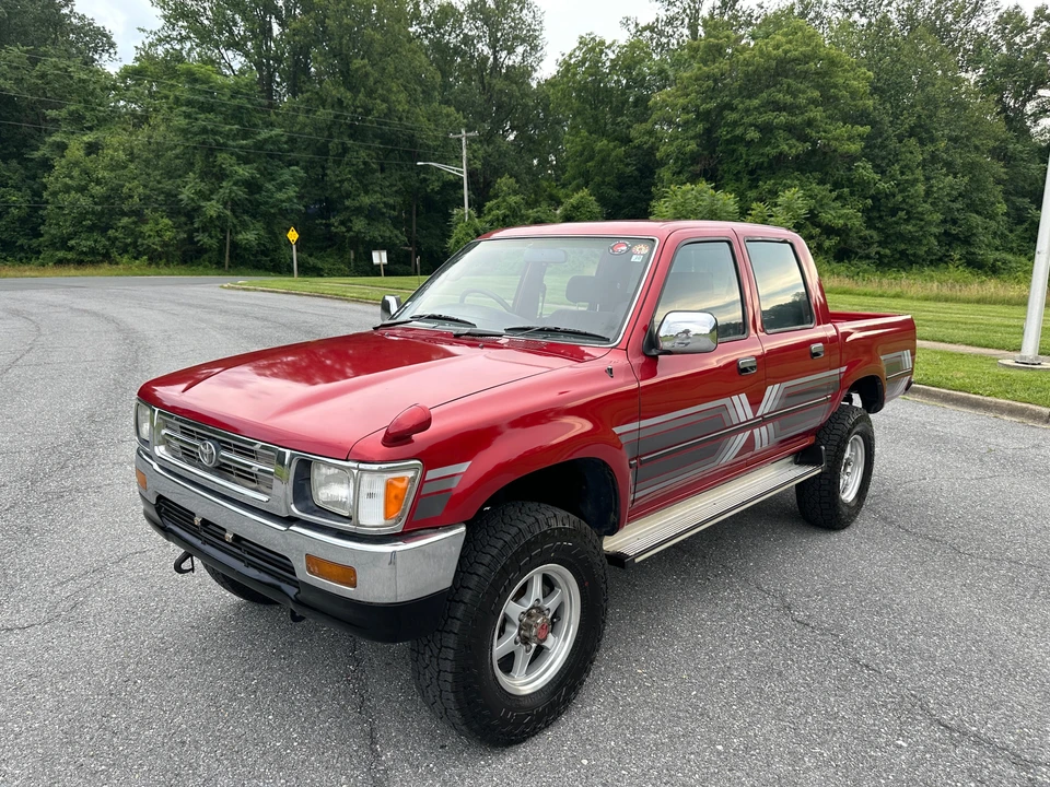 1992 Toyota Hilux 5th Gen - Image 13 of 31