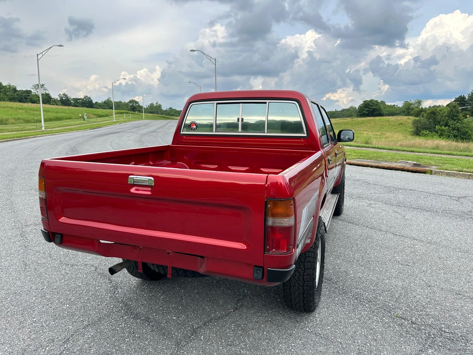 1992 Toyota Hilux 5th Gen - Image 31 of 31
